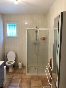 Villa Aux Cyprès du Sud : mer et montagne 15 Rue de la Brasserie 30610 Logrian-et-Comiac-de-Florian Languedoc-Roussillon