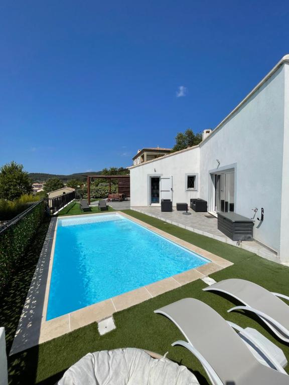 Villa Villa avec piscine 100 Rue Jean Dubuffet, 83390 Cuers