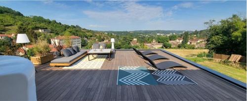 Villa Villa avec piscine et vue admirable sur la nature 7 Chemin des Vondières Saint-Romain-au-Mont-dʼOr