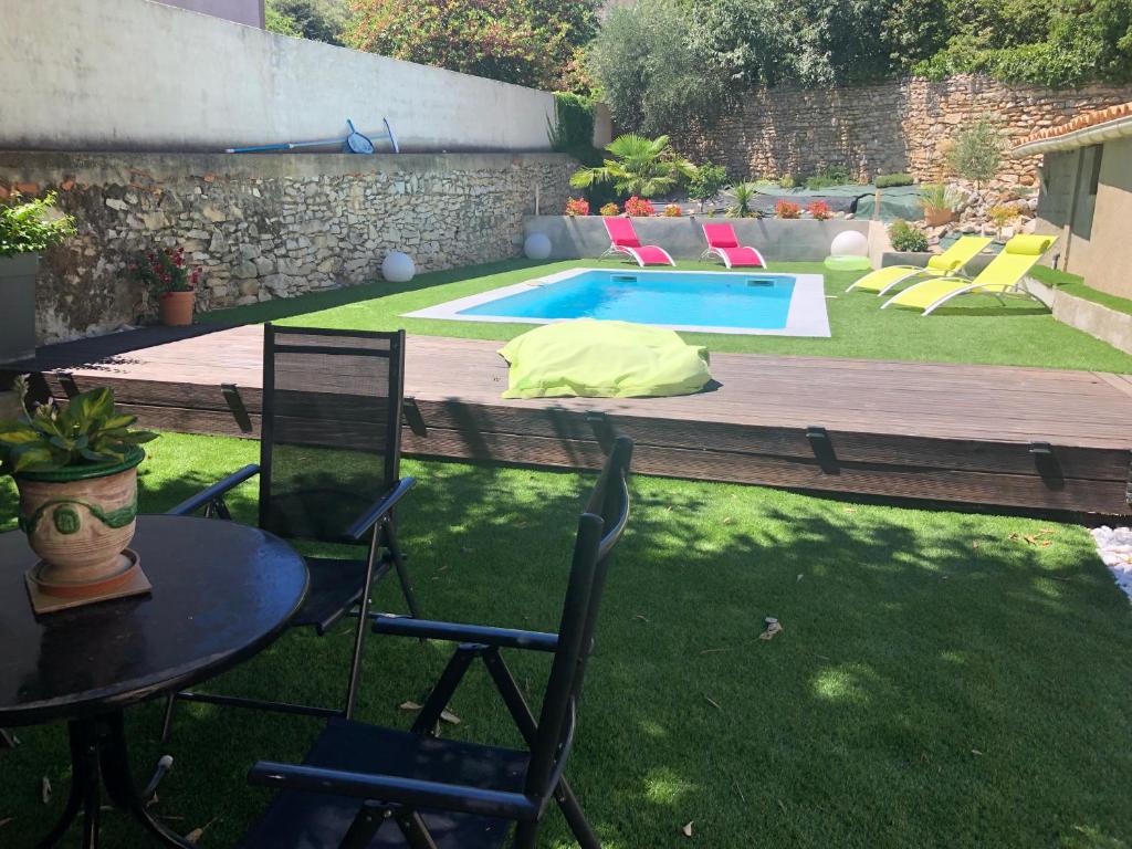 Villa Villa avec piscine privée nimes 95B Route d'Uzès, 30000 Nîmes