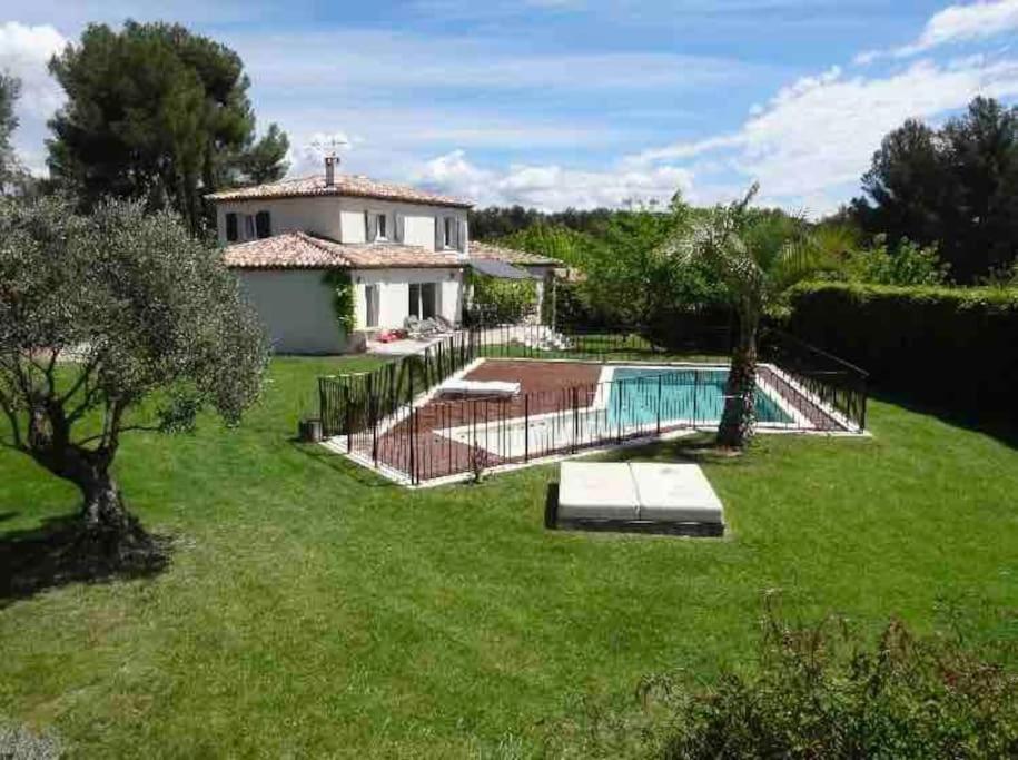 Villa Villa avec piscine proche de la mer 1960 Chemin de la Clare, 83270 Saint-Cyr-sur-Mer