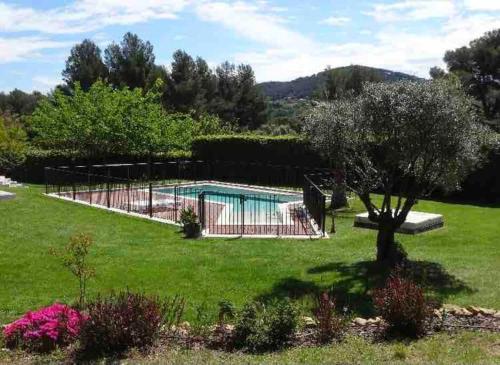 Villa avec piscine proche de la mer Saint-Cyr-sur-Mer france