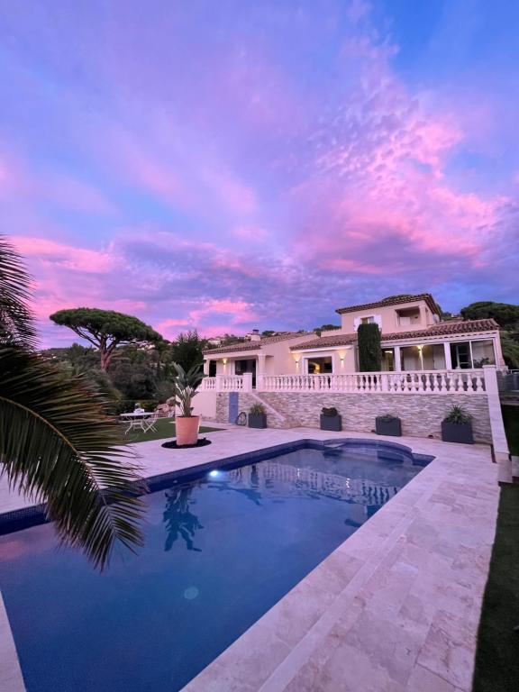 Villa Villa avec piscine sur le golf 13 Chemin lou Pantaï, 83120 Sainte-Maxime
