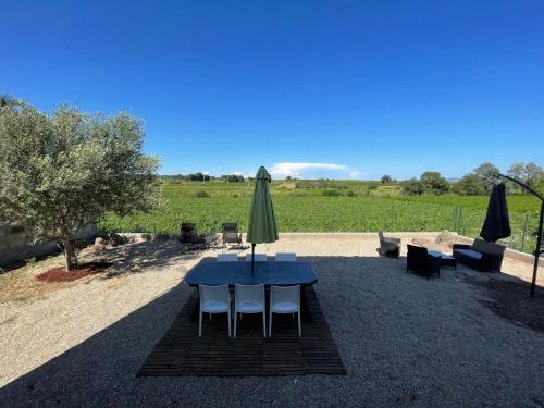 Villa avec vue sur vignes à 15min des plages Pinet france