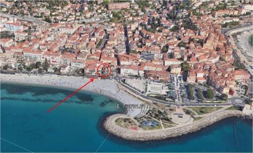 Appartement Villa Azzurra Apt Luxe, Front Mer, 4th floor of 5, Box, WiFi, TVSat, Climate 1705 Promenade du Soleil Menton