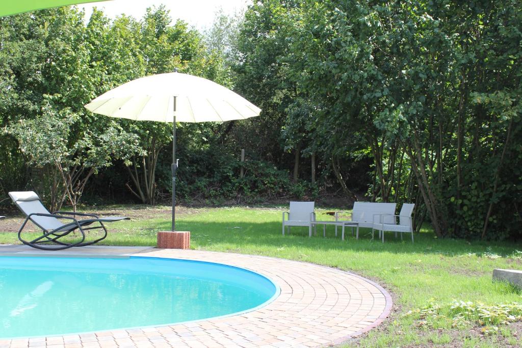 Appartement Villa Bademeusel 1A Gartenweg, 15913 Straupitz