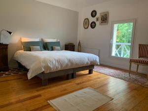 Bâtisse en pierre XVII siècle 115 M² avec terrasse