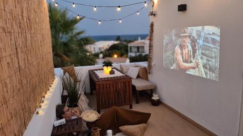 Beach villa with ocean view and rooftop cinema