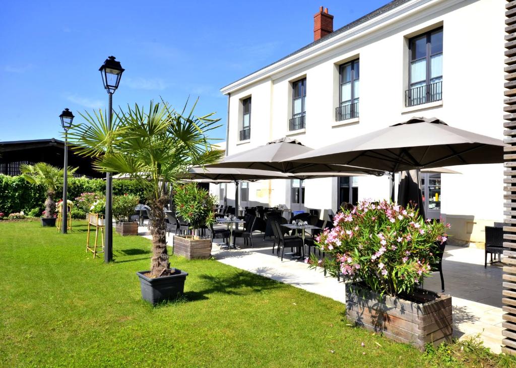 Beautiful 10-Bed Cottage in Celorico with Pool 6360-103 Celorico da Beira