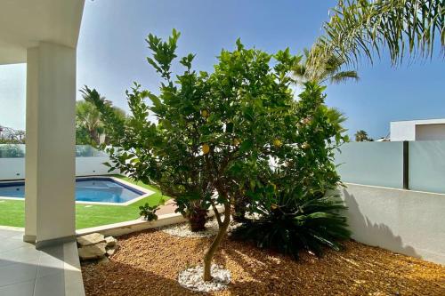 Beautiful new home nestled in the heart of Galé