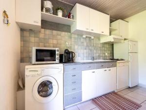Beautiful villa in Les Salelles with private pool