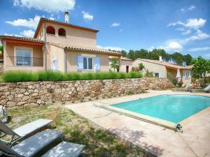 Beautifully located holiday villa with private swimming pool and lovely view