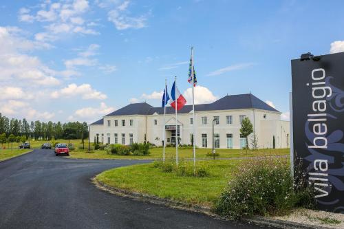 Appart'hôtel Villa Bellagio Amboise by Popinns 115 Route de Civray de Touraine - face au Parc des Mini Châteaux Amboise