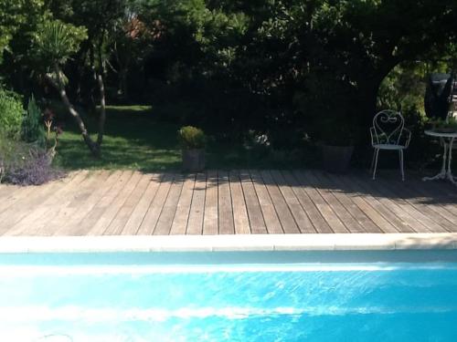 Belle et calme villa avec piscine 8 personnes