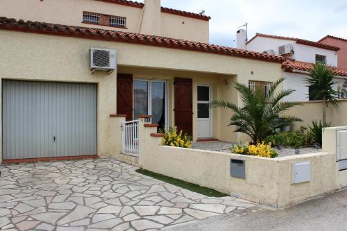 Belle maison T4 climatisée avec garage et jardin clôturé - 6ALENYA11