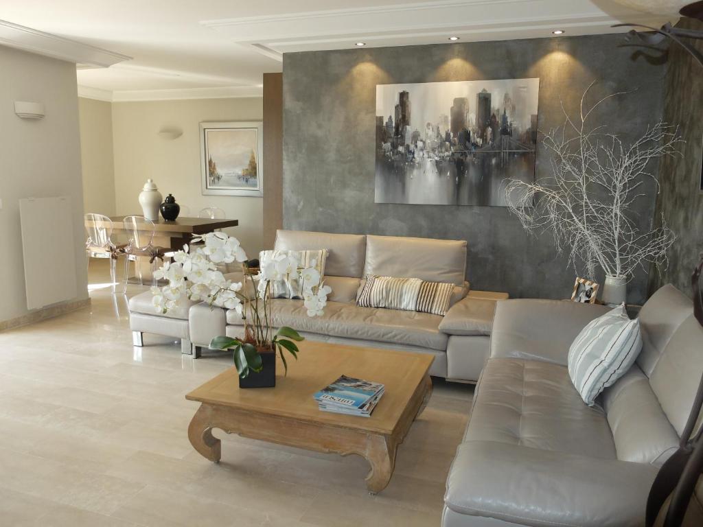 Belle villa 2 chambres dans résidence sécurisée avec piscine commune 800m de la mer Un vrai Havre de Paix LRCS116