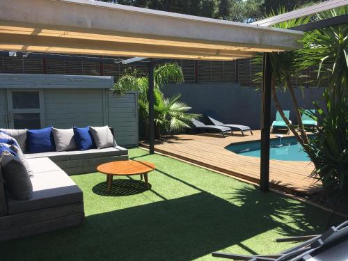 Belle villa avec piscine chauffée et grande terrasse