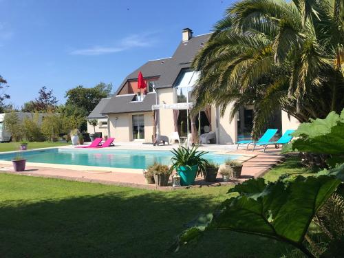 Belle villa bord de mer avec piscine