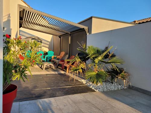 Belle Villa plein sud, Accès Plage à pied !