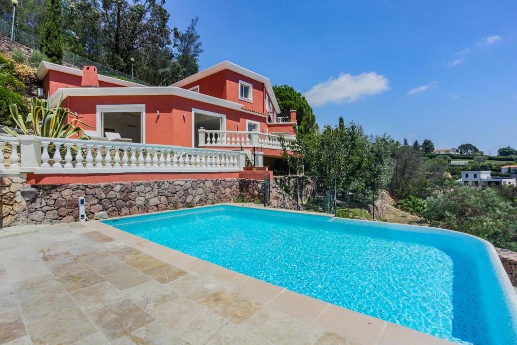 Villa belle villa vue mer avec piscine Avenue de l'Esterel, 387 06210 Mandelieu-la-Napoule