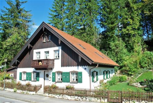 Appartements Villa BeLucky 47 Ettaler Straße Oberammergau