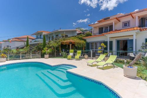 Villa Black Rock with pool Santa Cruz portugal