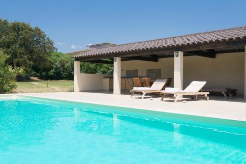 Villa bord de mer avec piscine chauffée Pianottoli-Caldarello france