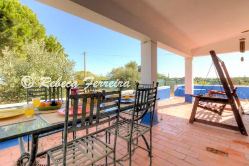 Villa Caramu - rustic 3 bedroom villa with private pool and great seaviews Lagoa portugal