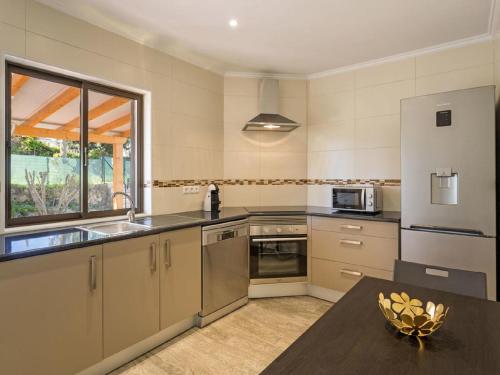 Carvoeiro Peaceful Villa with Pool