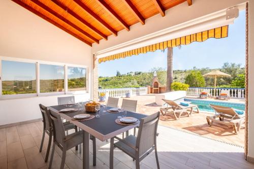 Casa Amada - Private Villa - Heated pool - Free wifi - Air Con