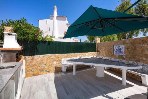 Casa Ayala
