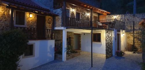 Casa BelaVista Penela - Full Charming House Rental -12 people - Adults Only