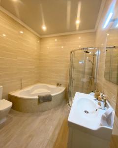 Casa Colibri heated pool