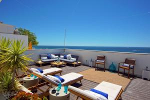 Casa da Bandeira -Perfect Location-Beach front- Rooftop Pool