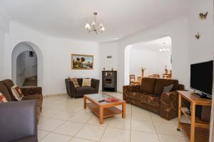Villa Casa das Romanzeiras Urbanização da Boavista 40 8400-553 Carvoeiro Algarve