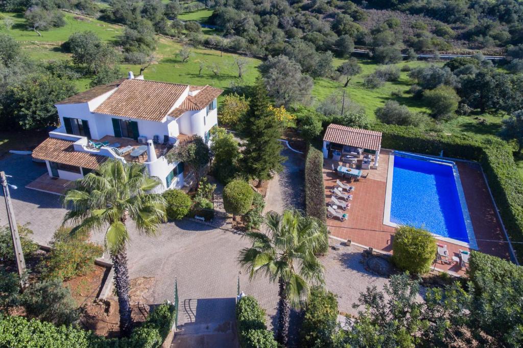 Villa Casa Josephine by Portucasa Sítio de Boavista, 738A 8700-133 Quelfes