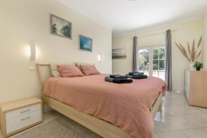 Casa Naboo - Sunny Holiday Home with Pool