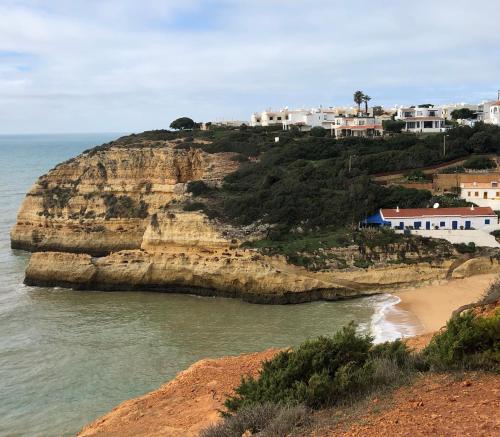 Casa Rosa Azul - Terracos de Benagil (Cliffside)