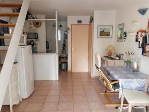 CE 11 GRUISSAN / Pavillon avec 3 chambres et véranda