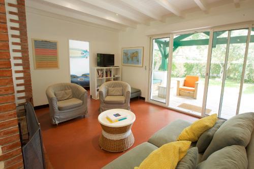 Central Villa 200 m from the beach