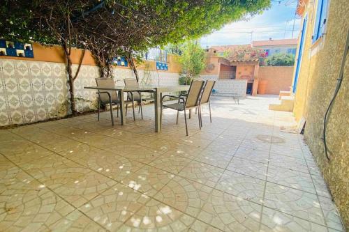 Villa Chantal proche centre ville / Piscine / Clim / Parking Frontignan france