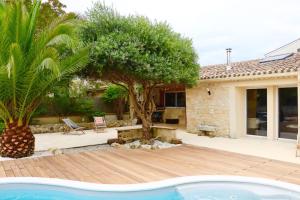 Villa Charmante Chartreuse Bordelaise Piscine-Jardin-Pkg 3 Allée des Vendangeurs 33370 Tabernottes Aquitaine