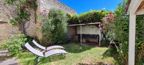 Charmante villa dans le centre du Bois Plage, proche commerces et plage