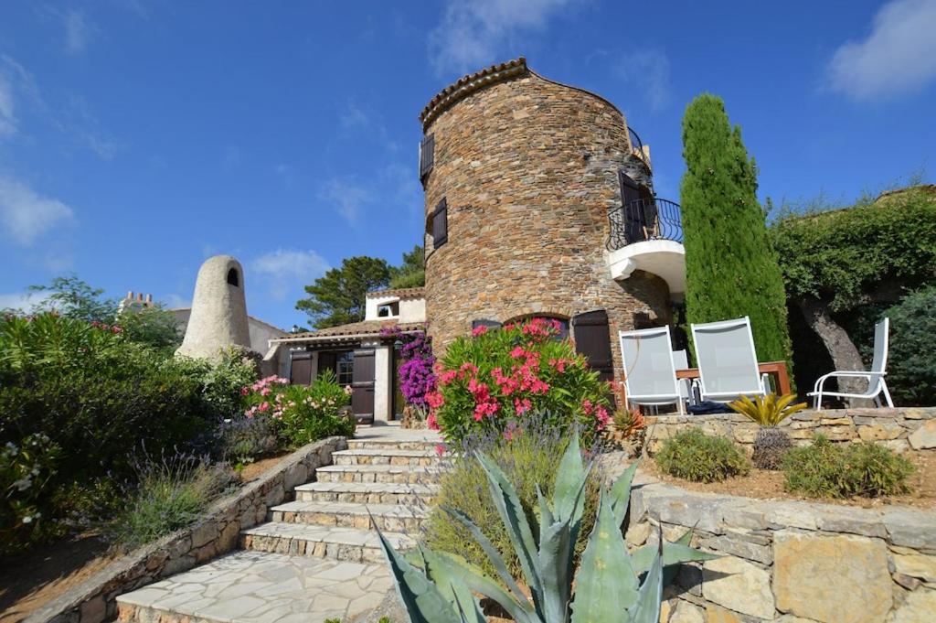 Villa Charmante Villa mit Pool und Panorama-Meerblick in den Golf von Saint-Tropez - Villa Montmajour 140 Impasse du Gai Chasseur 83380 Saint-Peïre-sur-Mer