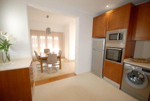 Charming 3-Bed Villa with pool in Olhos de Agua