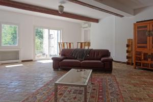 Charming farmhouse in a quiet area with a parking in the courtyard