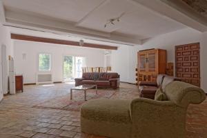 Charming farmhouse in a quiet area with a parking in the courtyard