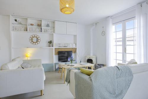Charming house with pool and terrace - Welkeys
