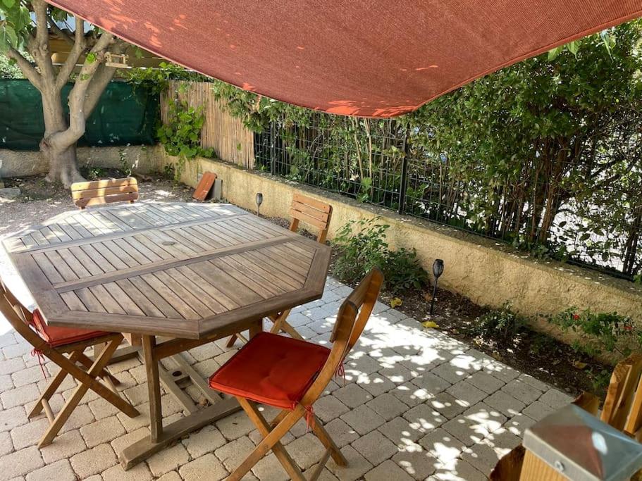 Charming rental fully equipped w/ enclosed garden 12 Lotissement le Matheron, 13330 Pélissanne