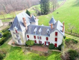 Villa Château de la Combe 7 Lieudit la Combe, 03600 La Celle 03600 La Celle Auvergne